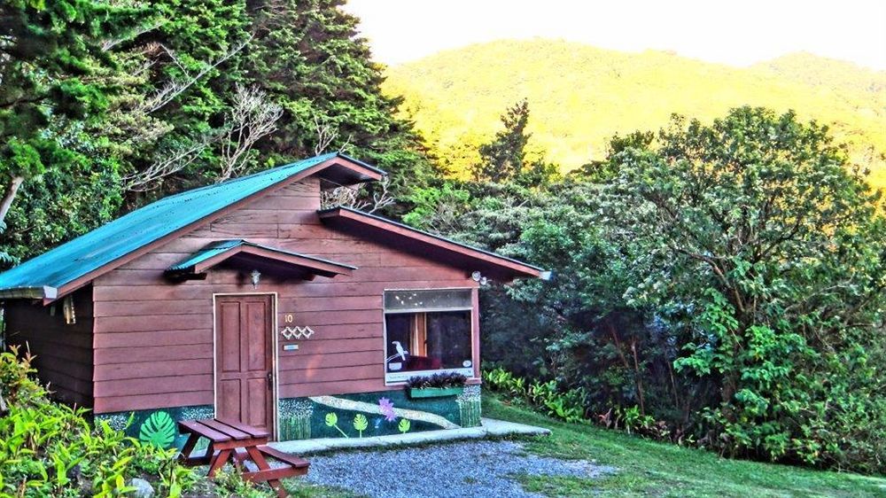Los Pinos Cabins & Reserve Monteverde Exterior photo